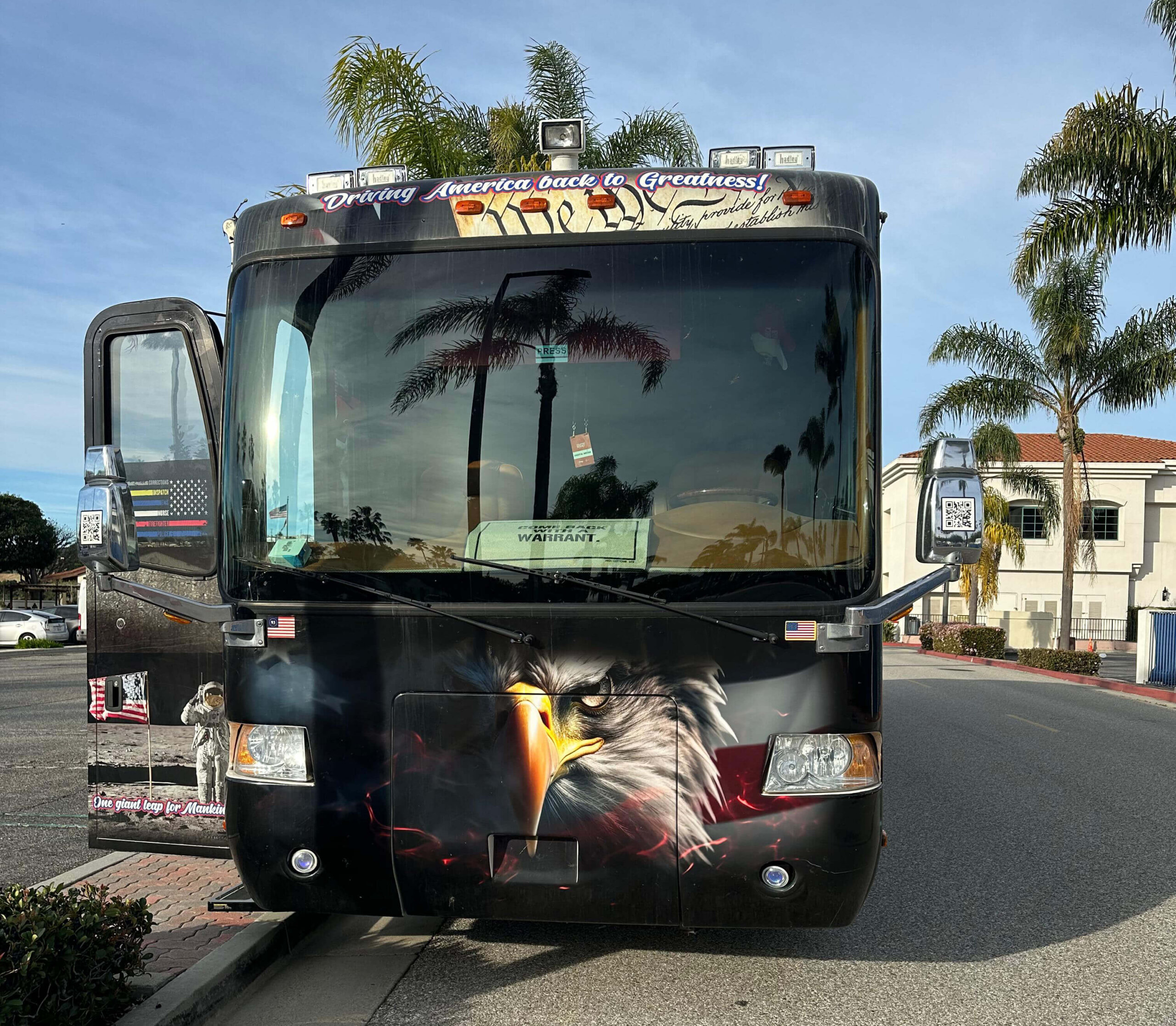 MotorHome front pic - CostForFreedom.US